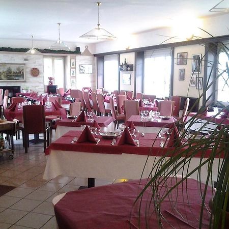 Albergo Del Cacciatore Cremeno Екстер'єр фото